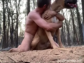 Muscular dude fucking a sexy do in the woods