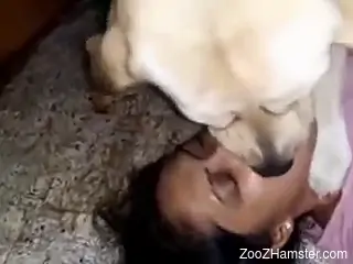 Romantic zoophilic scene with a sloppy makeout